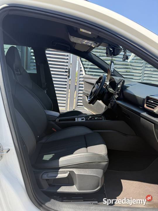 Cupra Leon sportstourer plugin 245hp regulowane zawieszenie Janków Zaleśny