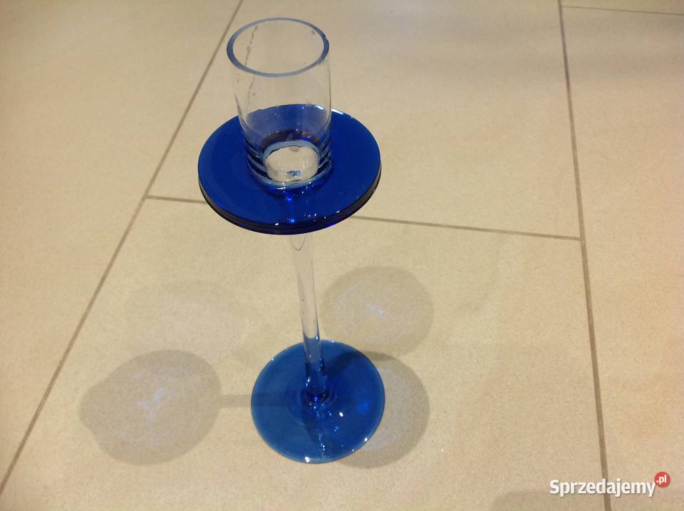 Świecznik Szklany w Kolorze Kobaltowym Vintage Nowa Sól sprzedam