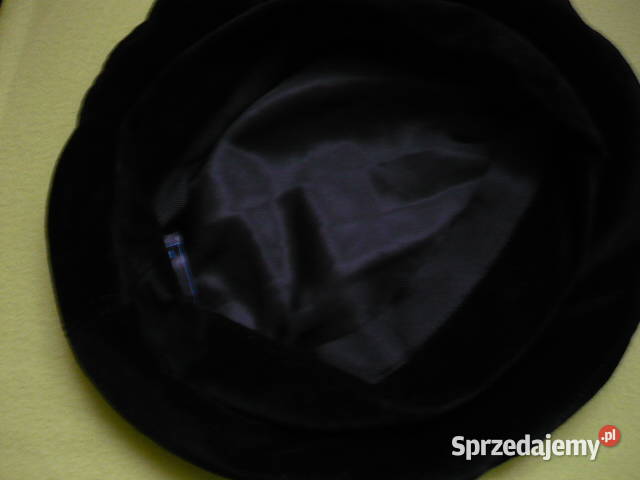 Beret czarny Bermona Trend Myszków