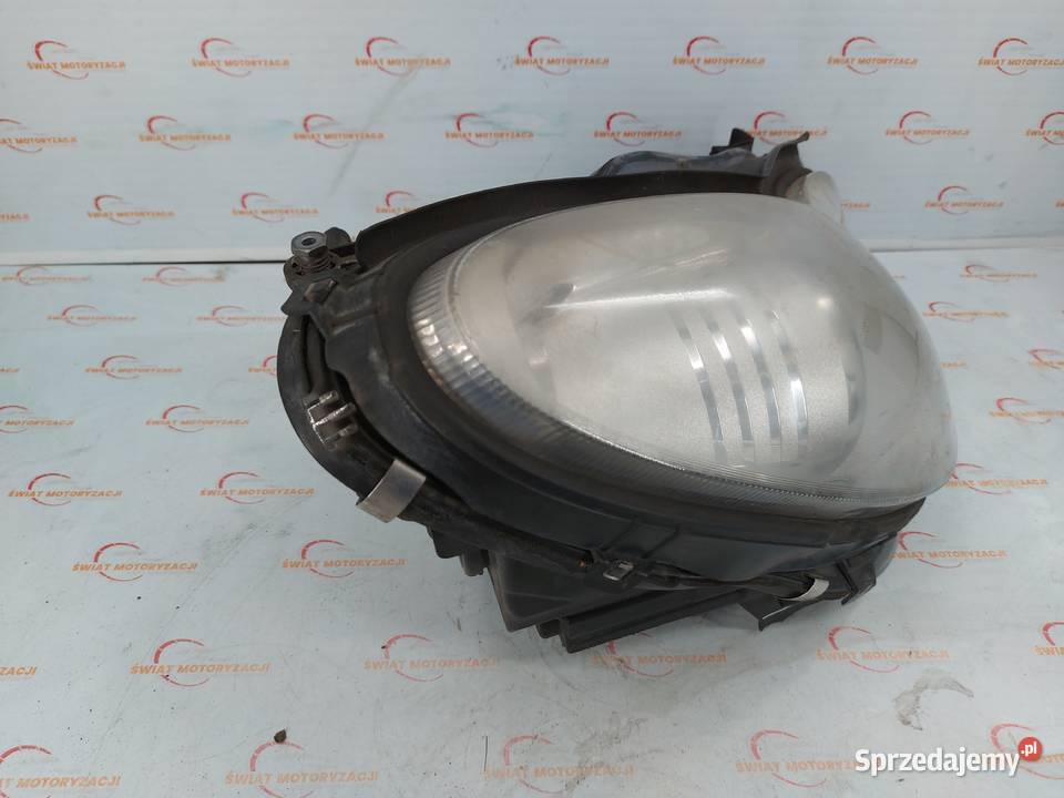 MERCEDES CLS C219 09r lampa prawa przód Kielce