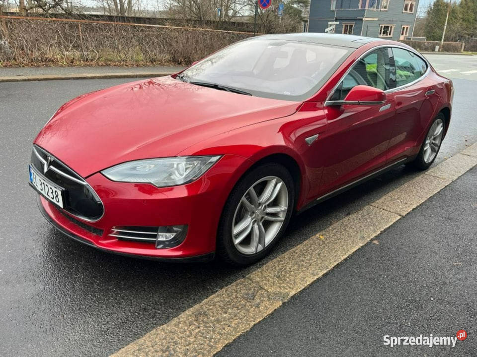 Tesla Model S darmowe ładowanie zadbana sprawna