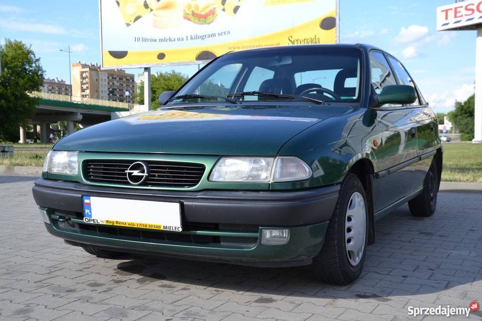 OPEL ASTRA CLASSIC FILM Mielec sprzedam