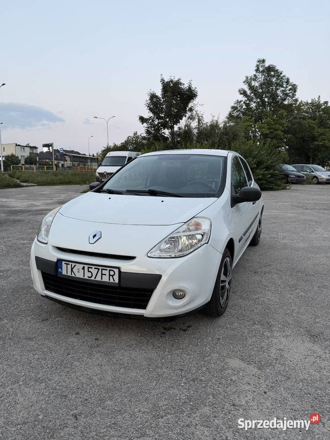 Renault Clio 15dci 2013 VAN diesel Kielce