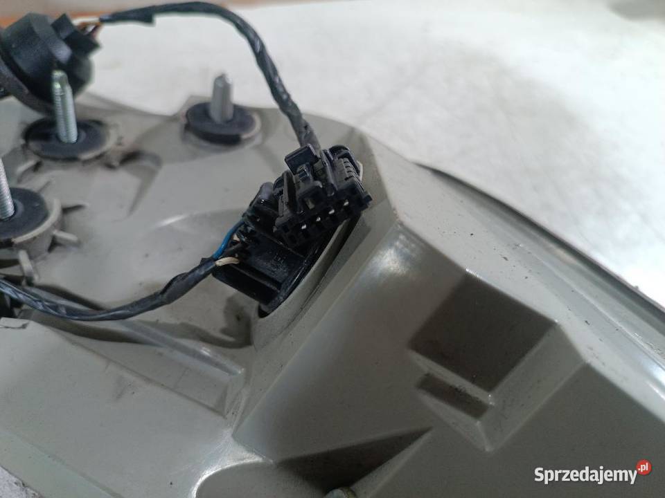 LAMPA LEWY TYŁ PEUGEOT RCZ 16 THP