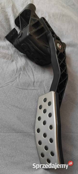 Pedał gazu potencjometr Opel Zafira B Astra Sanok