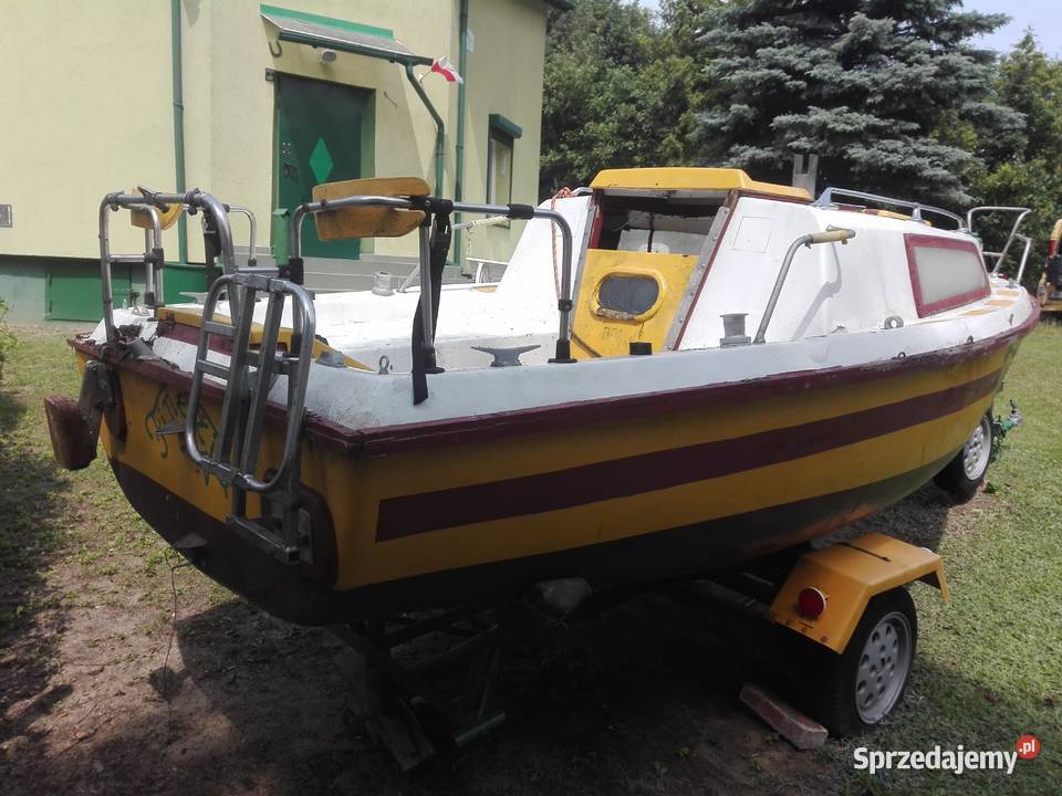 SPRZEDAM ZAGLOWKE PLASTUS Z PRZYCZEPA