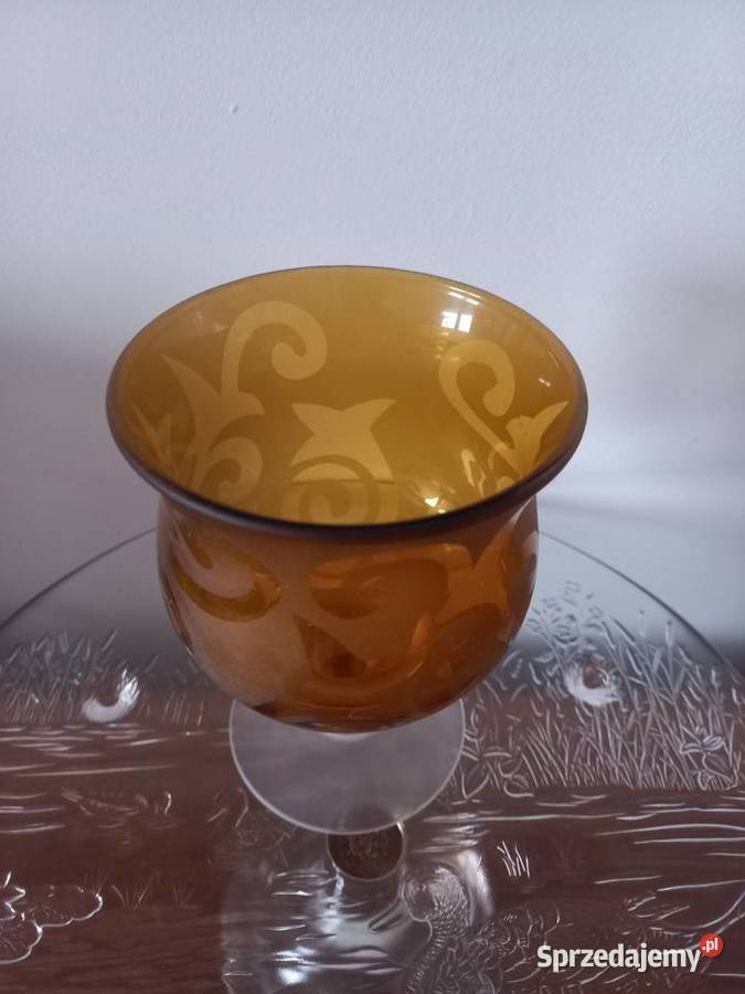 Wazon kielich na stopie