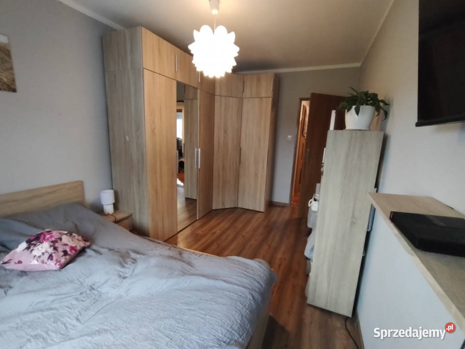 Mieszkanie klimatyzacja 3 piętra i więcej Sianów