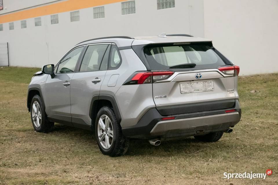 Toyota RAV4 hybryda 2020 srebrny RAV4 Szczebrzeszyn