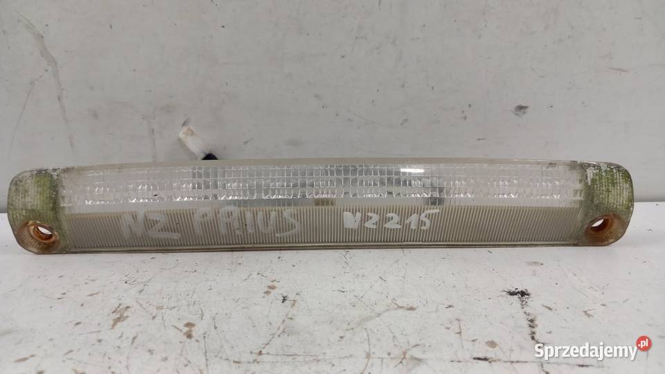TOYOTA PRIUS 2 II LAMPA 3 STOP osobowe
