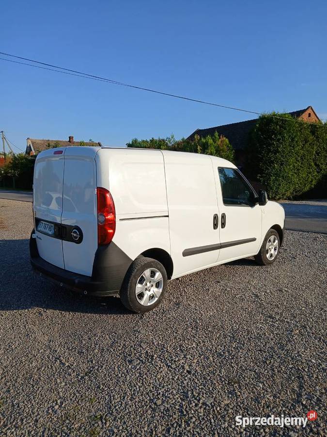 Do sprzedania Opel Combo 13D 2018r Zbydniów sprzedam