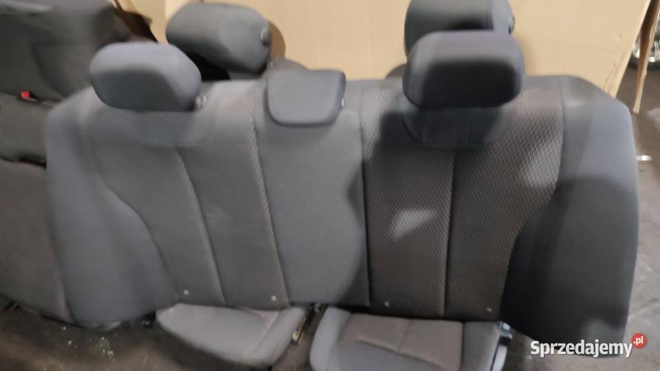 Fotele kanapa tył komplet foteli welur BMW F30 osobowe wielkopolskie Książ Wielkopolski sprzedam