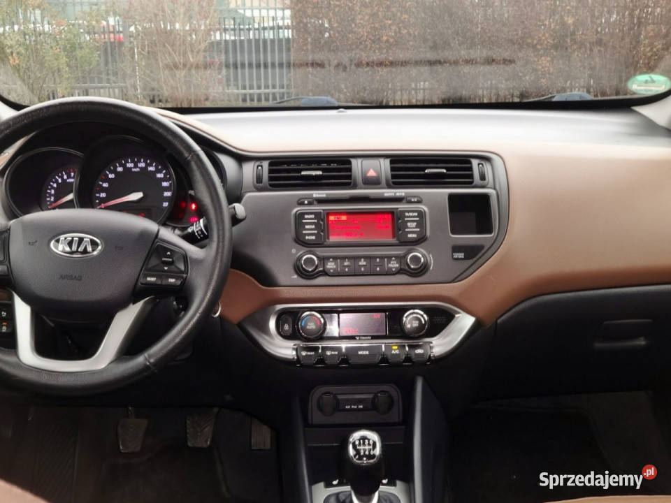 Kia Rio Alu Szyberdach serwis EURO 5 III 2011 Rok produkcji 2012 małopolskie sprzedam