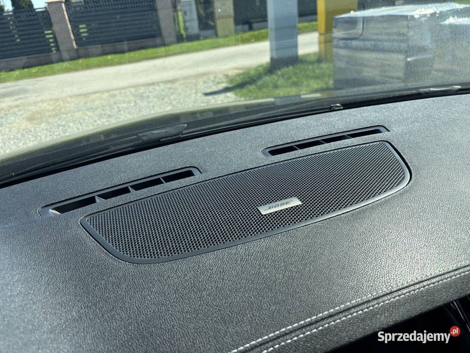 Renault Laguna III coup initiale Paris Jasło