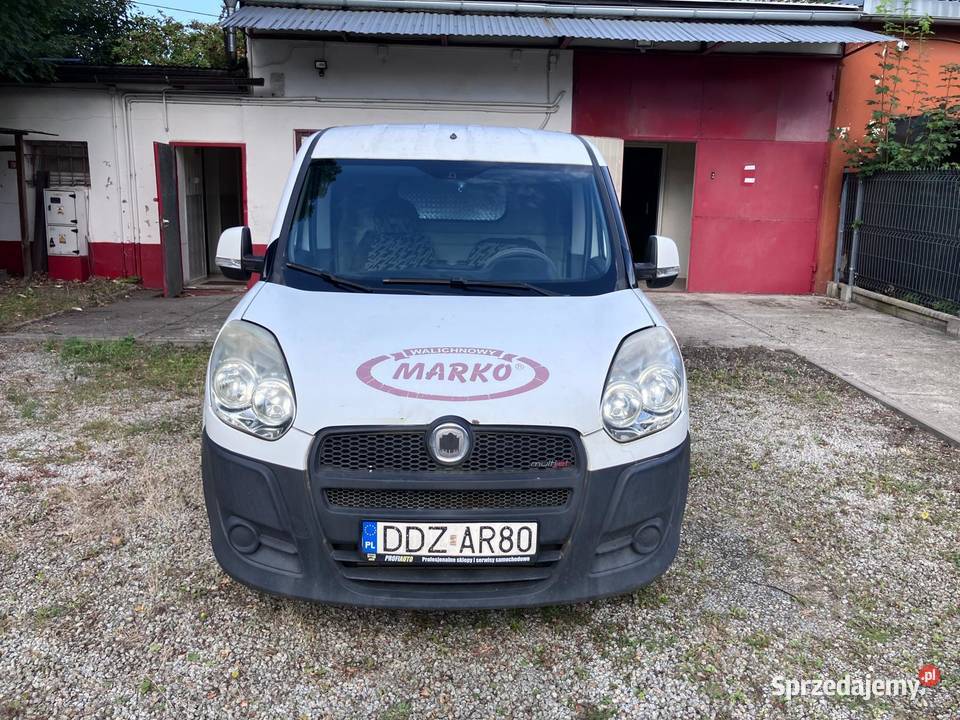 Syndyk sprzeda samochód ciężarowy Fiat Doblo Wałbrzych