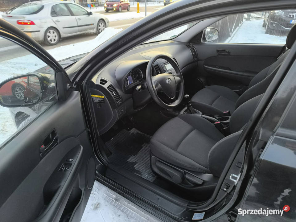 Hyundai i30 14i 90 Klimatyzacja OPŁACONY I manualna