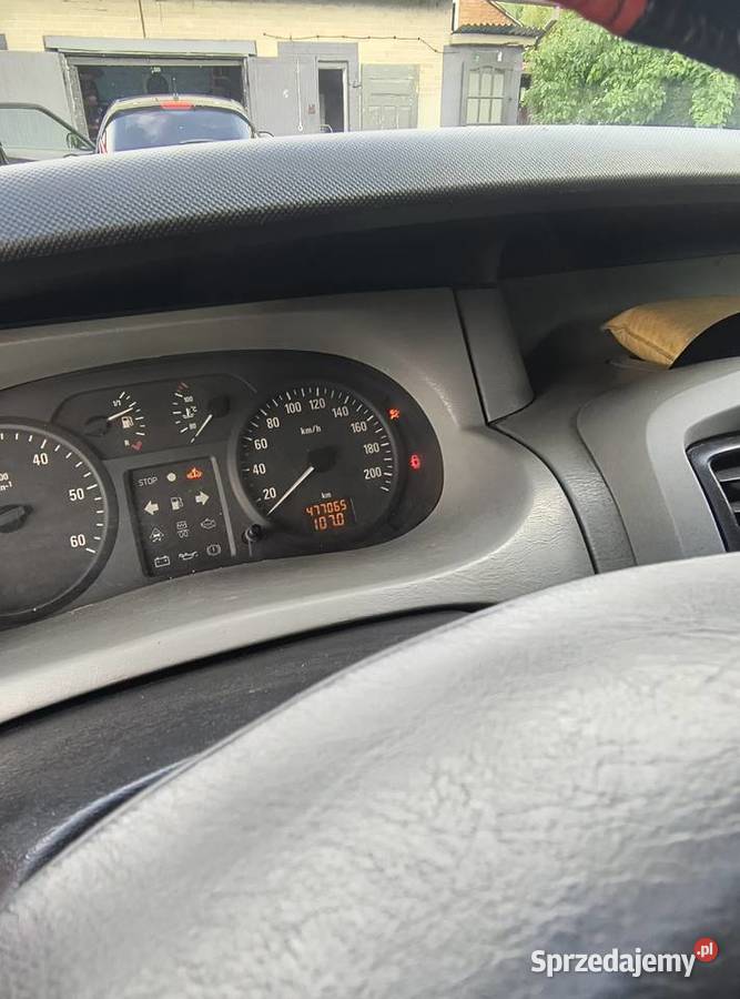 Opel Vivaro 19 klimatyzacja long