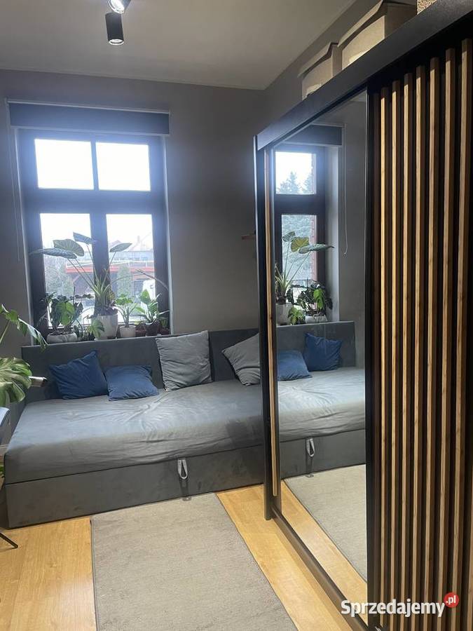 Na sprzedaż 12 zabytkowejpięknej kamienicy Piotrowice Świdnickie sprzedam