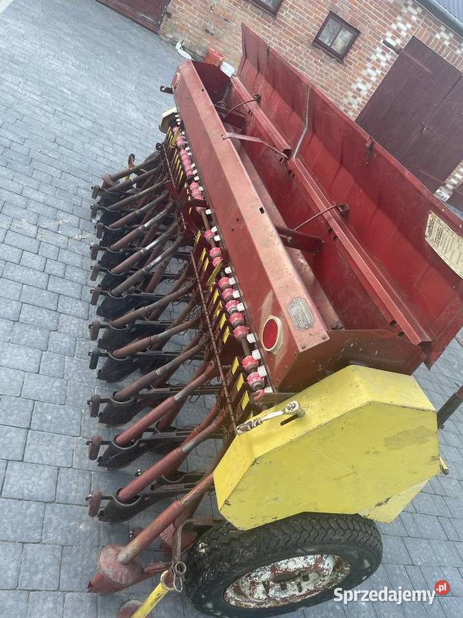 Siewnik poznaniak nieuszkodzony Skrzynice-Kolonia