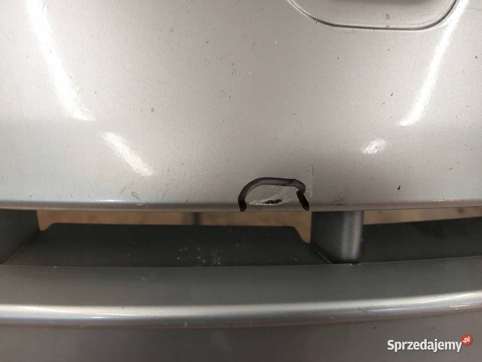 RENAULT MEGANE III 10r Zderzak przód przedni Zderzaki Kielce