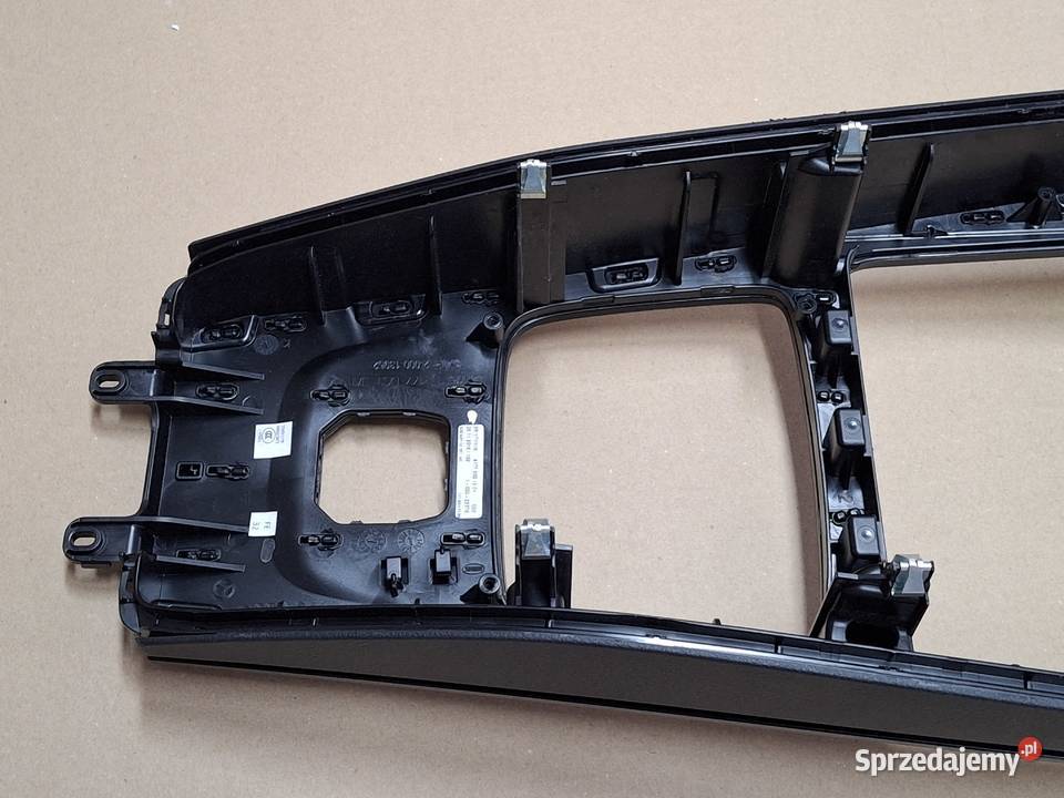 MERCEDES AKLASA W177 RAMKA TUNELU ŚRODKOWEGO Bieleń