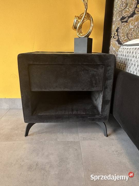 Łóżko tapicerowane 160x200 z pojemnikiem stolik Łóżka Mława