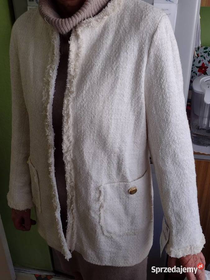 40L ZARAEkskluzywny biały płaszcz z Zara Kraków