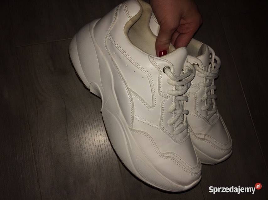 Buty damskie sportowe