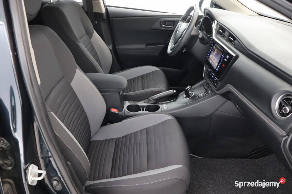 Toyota Auris Hybrid czarny Zabrze sprzedam