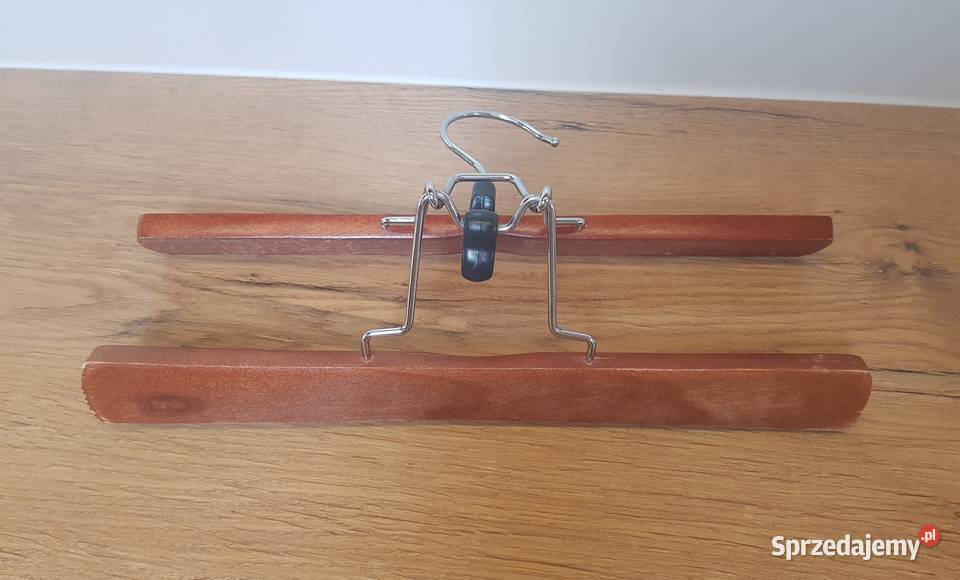 Wieszak drewniany z klamrami do spodni i spódnic 33cm Golina