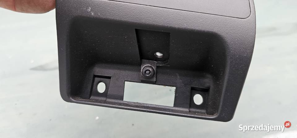 Kratka nawiewu lewy przód mercedes w210 Zbąszyń