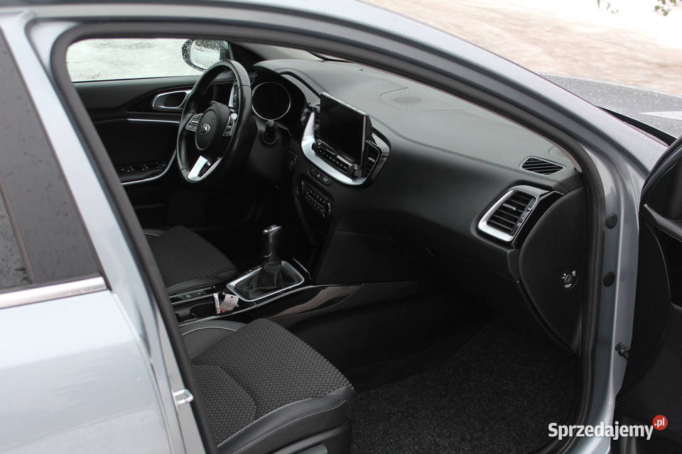Kia XCeed 2020r 16 CRDI Bogata wersja Stan Rumia sprzedam