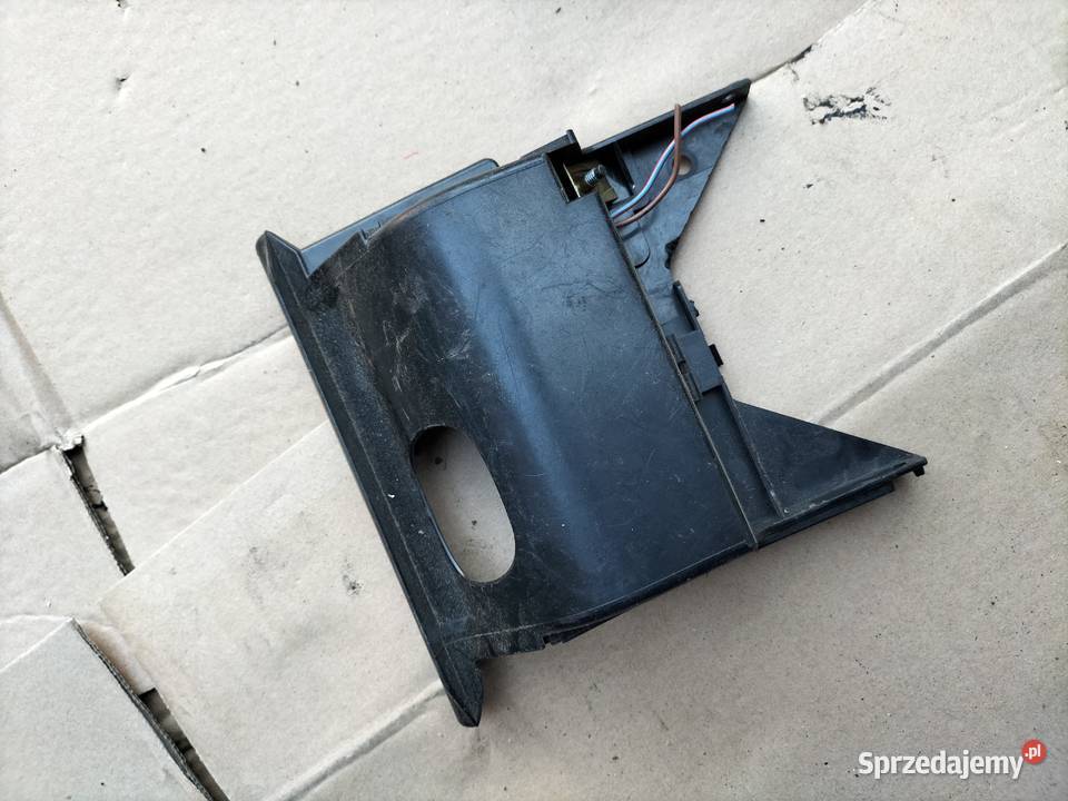 Audi 80 90 B3 B4 GNIAZDO ZAPALNICZKI osobowe Kamień-Kolonia sprzedam