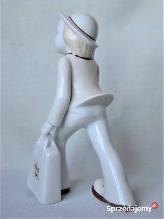 Chłopiec z walizką w stylu art deco wys21 szer17 Warszawa