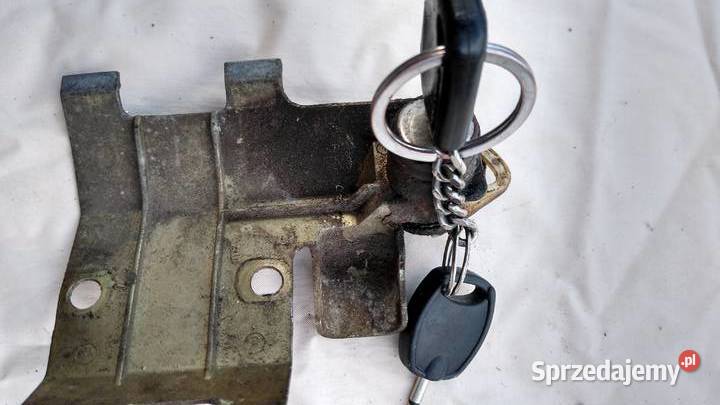 Polonez Caro Atu Plus Kombi wkladki zamka z Stalowa Wola