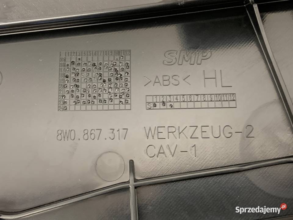 BOCZEK DRZWI LEWY TYŁ AUDI A4 B9 Kombi TAPICERKA osobowe