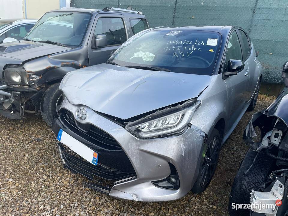 TOYOTA Yaris Hybride 116H Collection GX810 Słubice