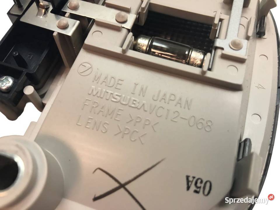 SUBARU OUTBACK IV LEGACY V 20092014 LAMPKA Części samochodowe