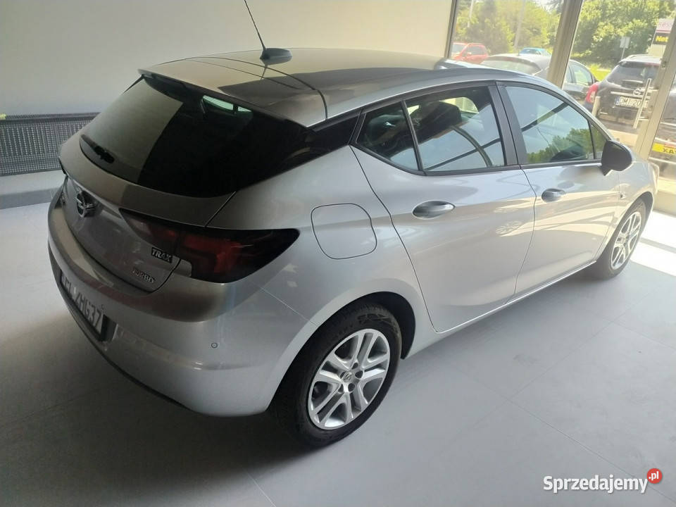Opel Astra Enjoy 14 125 salon Bezwypadkowy Astra łódzkie Łódź