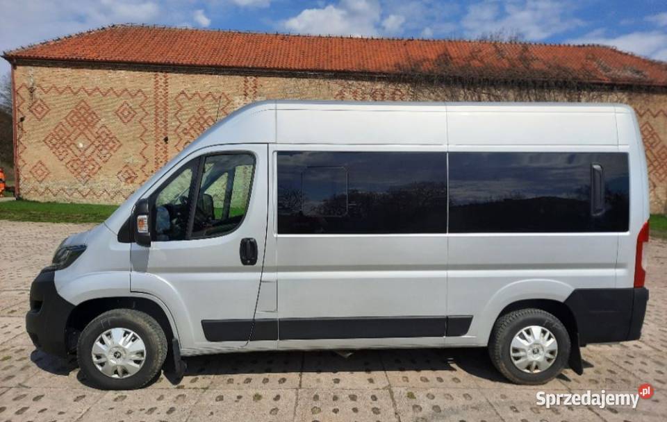 Wynajem busa 9 osobowego Białystok