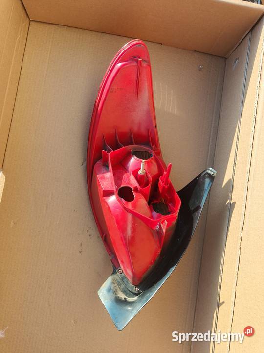 Lampa Peugeot 206 łódzkie Buczek