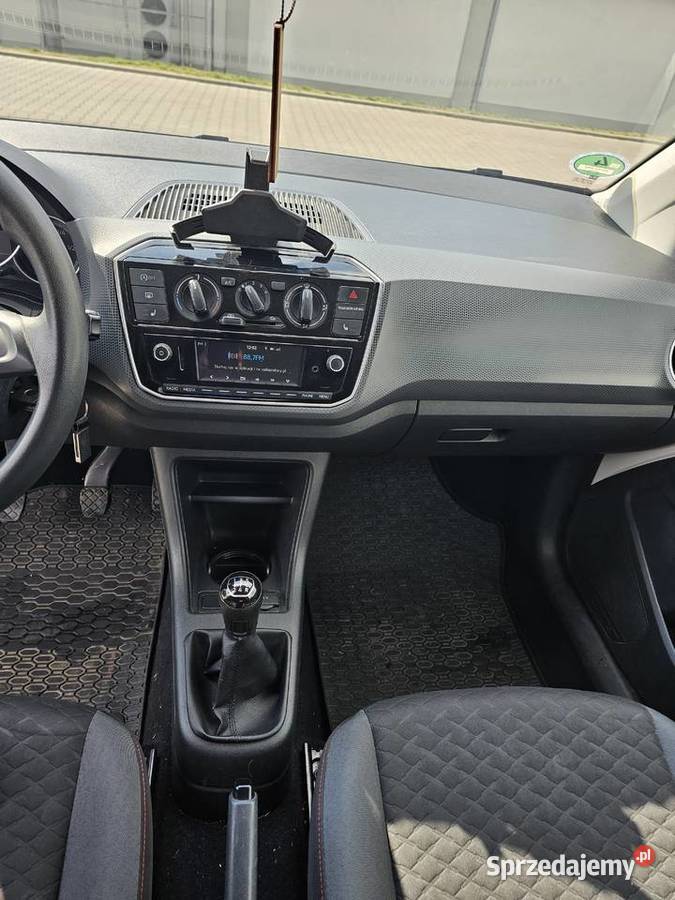 Volkswagen Up 2018r DOINWESTOWANY