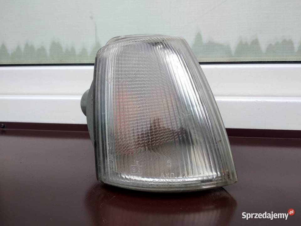 Renault 19 PH2 kierunkowskaz kierunek migacz łódzkie Sieradz sprzedam