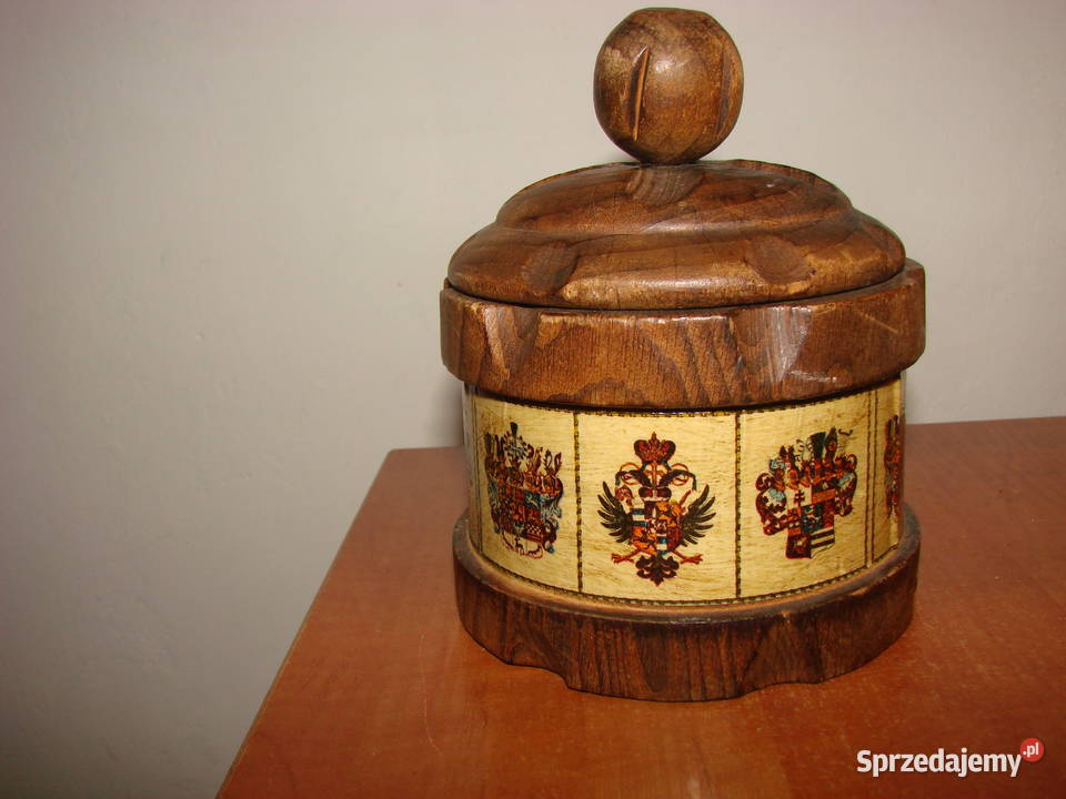 drewniane pudełko puszka