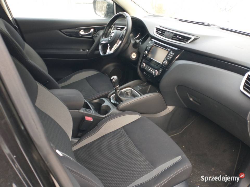 Nissan Qashqai 2017 benzyna bogata łopatki zmiany biegów