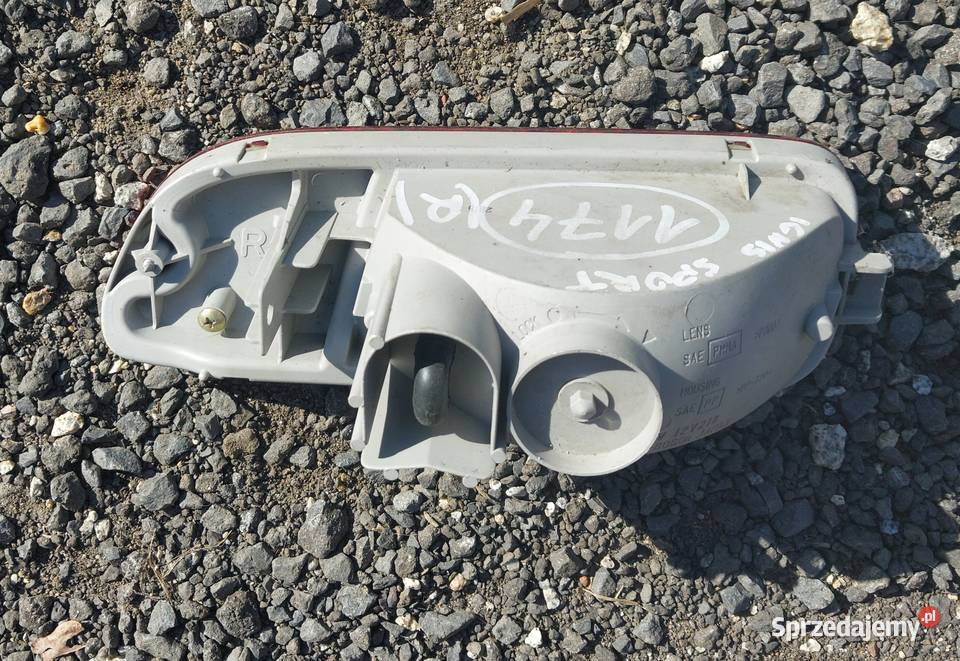 Suzuki Ignis lampa tył w zderzak przeciwmgielna Byków