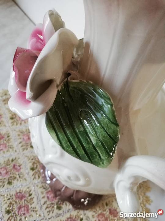 Okazały wazon z różą porcelana Capodimonte małopolskie Gorlice