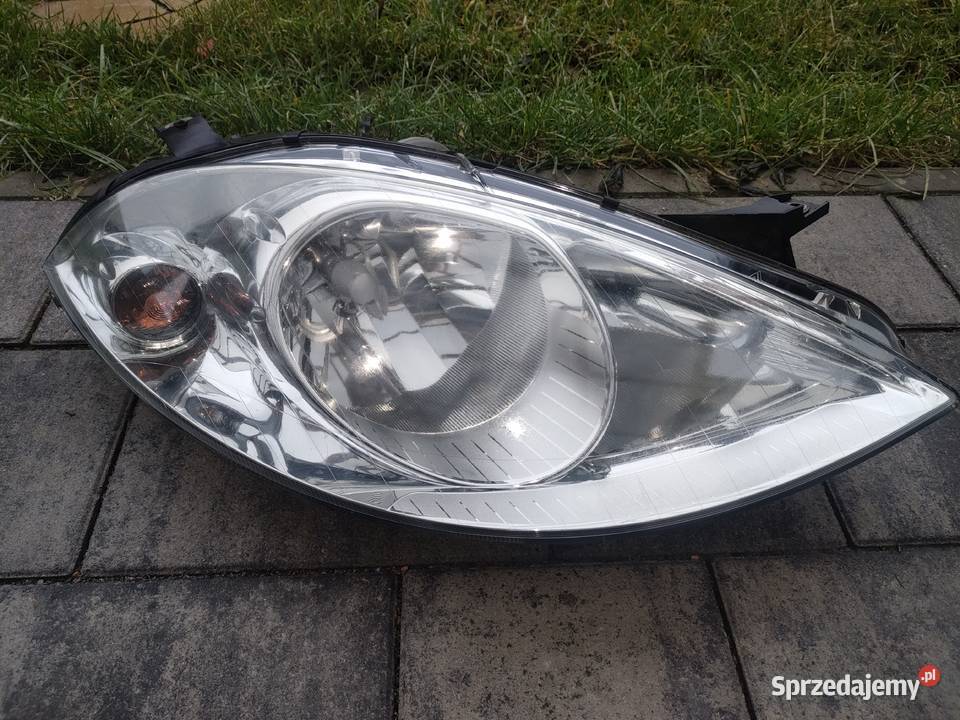 Mercedes A klasa W169 lampa prawy przód Europa sprzedam