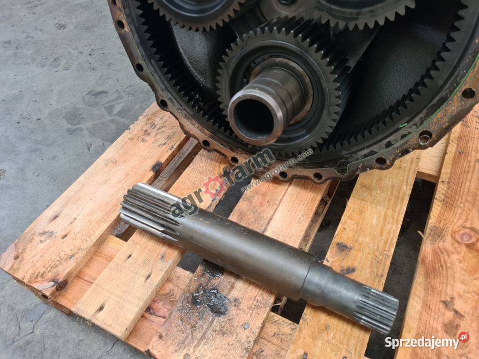 ZWOLNICA FENDT 824 VARIO SCR 934152150232 Byków sprzedam