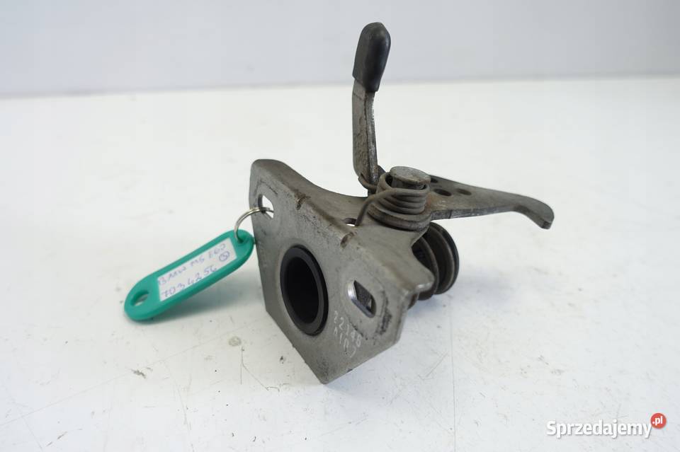 BMW E60 M5 50 V10 RYGIEL PRZEDNIEJ MASKI przód osobowe Rudka